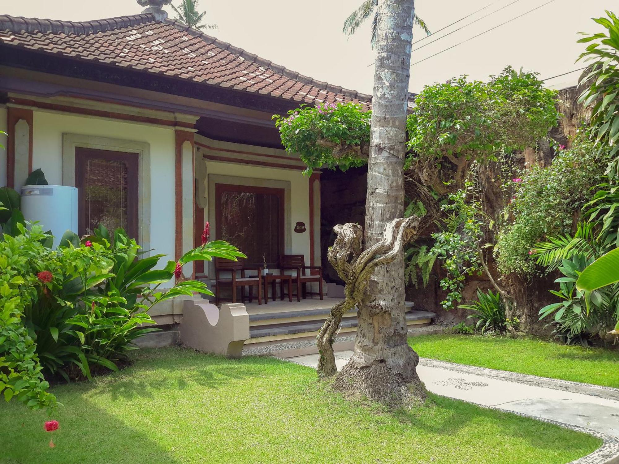Puri Bagus Candidasa Exterior photo